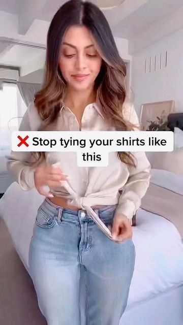 Shirt Hacks, Draping Fashion, How To Wear A Scarf, Diy Fashion Hacks, Diy Fashion Clothing, Diy Clothes Life Hacks, Short Hairstyle, Easy Trendy Outfits, Facebook Reels