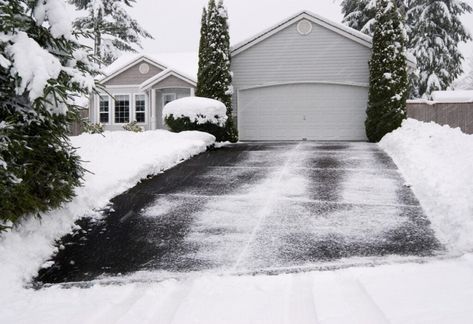 How to Remove Snow From a Driveway Without a Shovel - Bob Vila Heated Driveway Cost, Snow Shovel With Wheels, Snow Melting Mats, Driveway Materials, Heated Driveway, Asphalt Driveway, Large Driveway, Underfloor Heating Systems, Shoveling Snow