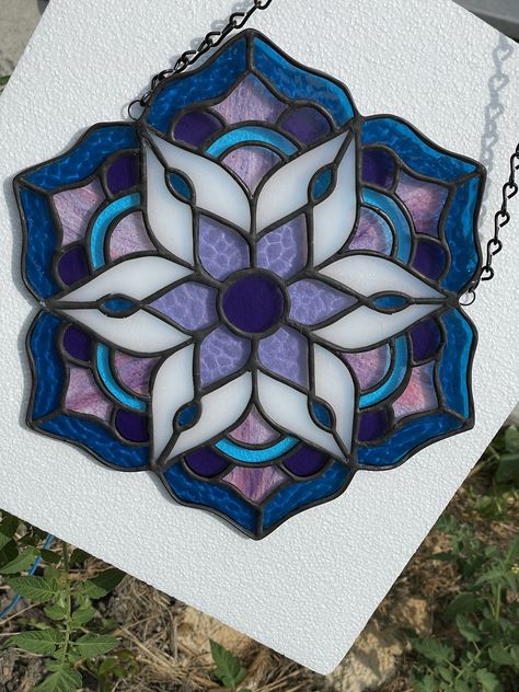 Purple, blue and white mandala pattern.  Roughly 12in x 12in. Purple Stained Glass Art, Mandala Stained Glass Pattern, Stained Glass Mandala, Celtic Stained Glass, Romanian Art, Glass Etching Diy, Murmuration Art, Etching Diy, Purple Stained Glass