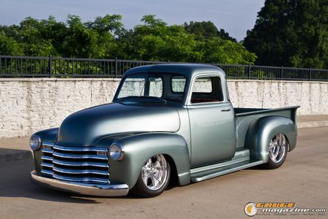 1953 Chevy 3100 Pickup on Air Suspension - Gauge Magazine Truck Restoration, 53 Chevy Truck, Chevy 4x4, Chevy 3100, Chevrolet 3100, Custom Chevy Trucks, Old Truck, Vintage Vehicles, Chevy Colorado