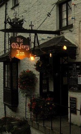 The old Ferry Inn at Bodinnick Cornwall at night... Old Inn Aesthetic, Old Tavern Aesthetic, Inn Aesthetic, Tavern Aesthetic, Rae Aesthetic, Creepy Woods, Dnd Oc, Books 2024, Romantic Books