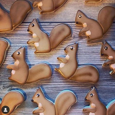 Baking Activities, Cute Shape, Tree Cookies, Fall Cookies, Animal Cookies, Cookie Ideas, Time To Eat, Sugar Cookies Decorated, Woodland Animals