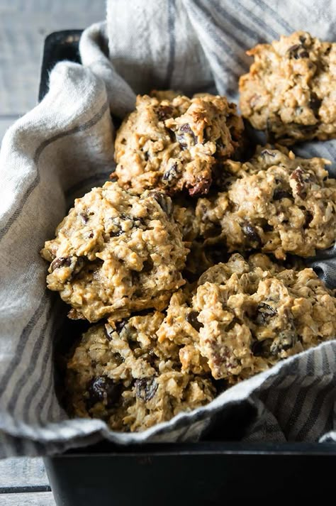 Power Cookies Oatmeal Power Cookies, Power Cookies, Banana Breakfast Cookies, Low Sugar Cookies, Banana Breakfast Cookie, Low Carb Protein Bars, Training Food, Vegan Protein Bars, Gf Cookies