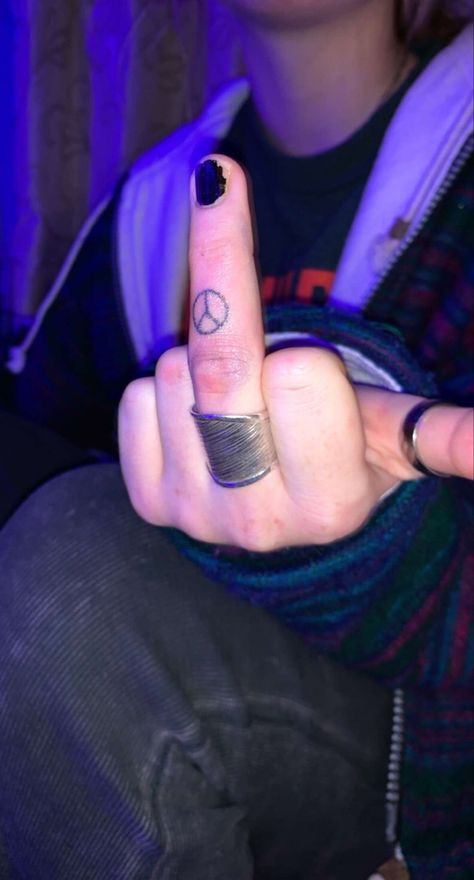 Finger Stick N Poke, Easy Stick N Poke Ideas, Finger Stick And Pokes, Hand Tattoos Stick And Poke, Stick And Poke Tattoo Finger, Finger Stick And Poke Tattoo, Stick And Poke Finger, Easy Finger Tattoos, Cute Stick N Poke Tattoos