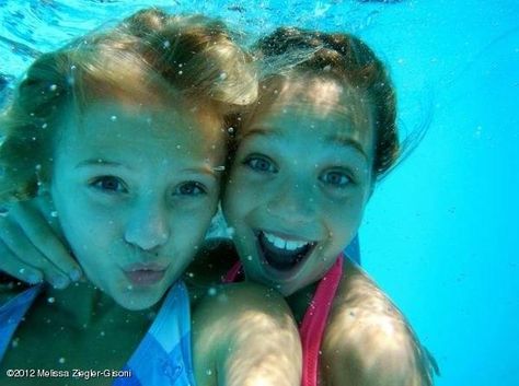 Paige and Maddie Underwater Dance Moms Paige, Dance Moms Clips, Dance Moms Moments, Dance Moms Maddie, Dance Moms Cast, Maddie Z, Dance Moms Pictures, Dance Moms Funny, Paige Hyland