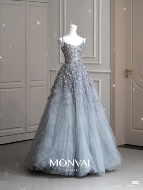 Enchanted Prom Dress, Yule Ball Dress Aesthetic, Bridgerton Dresses Inspired, Prom Dresses Princess Style, Bridgerton Prom, Year 10 Formal Dresses, Fairytale Prom Dress, Debut Dresses, Prom Dress Inspo