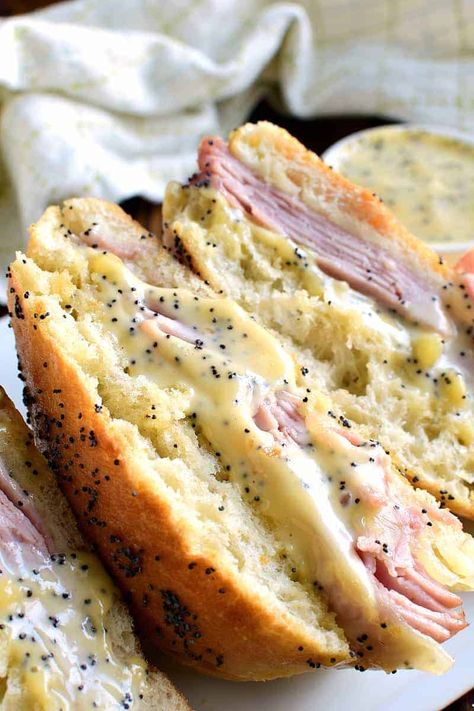 Honey Mustard Ham and Cheese Sandwich Ham And Cheese Bread, Honey Mustard Ham, Gourmet Sandwiches Recipes, Lemon Tree Dwelling, Bbq Pork Sandwiches, Crisp Salad, Gourmet Sandwiches, Dinner Sandwiches, Ham Sandwiches