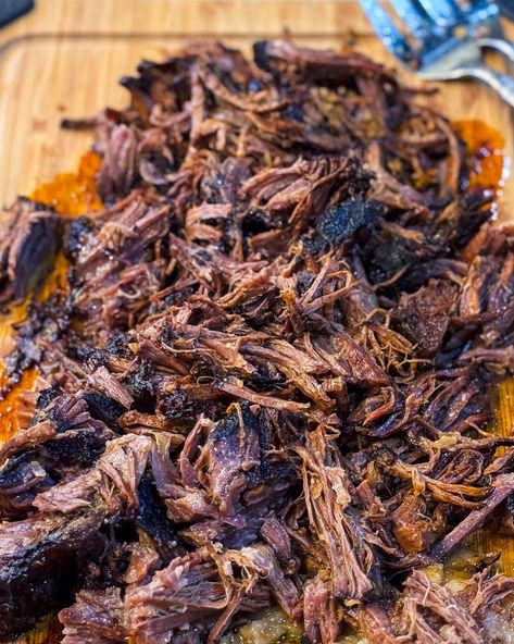 Smoked Shredded Beef Tacos Smoked Shredded Beef, Roast Beef Burritos, Homemade Corn Salsa, Smoked Roast, Smoked Beef Roast, Beef Shoulder Roast, Beef Shoulder, Oven Roast Beef, Shredded Beef Recipes