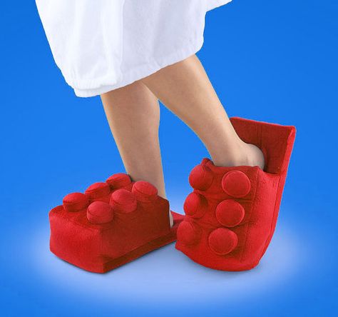 The LEGO brick slippers are two LEGO blocks you won't mind stepping on with your bare feet. Unlike their smaller counterparts, these slippers are made entirely... Crazy Inventions, Superhero Tshirt, Funny Slippers, Brick Material, Fun Gadgets, Blue Slippers, Lego Blocks, Lego Lego, Coolest Gadgets