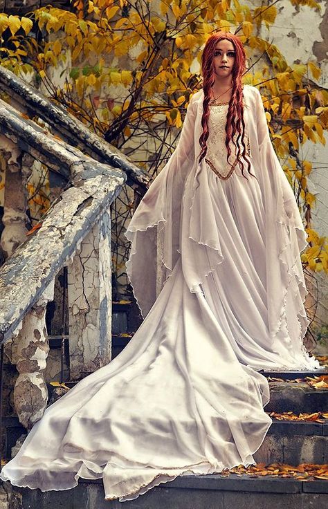 FANTASY & MEDIEVAL WONDERFULL FASHION Celtic Wedding Dress, Country Bridal Gown, Medieval Wedding Dress, Viking Wedding, Medieval Wedding, Wedding Dress Chiffon, Fantasy Dresses, Fantasy Wedding, Fantasy Gowns