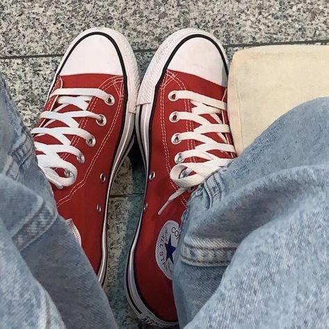 Harry J Potter, Aesthetic Harry Potter, Red Converse, James Potter, Converse Shoes, Harry Potter, Converse, Red