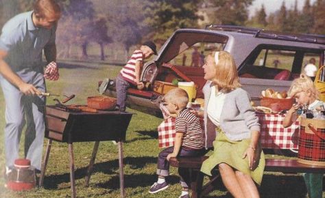 1950s Recipes for BBQs, Picnics and Patio Parties 50s Recipes, 1950s Picnic, 1950s Recipes, Retro Barbecue, Bbq Birthday, Magazine Pictures, Simpler Times, Patio Party, Vintage Cooking