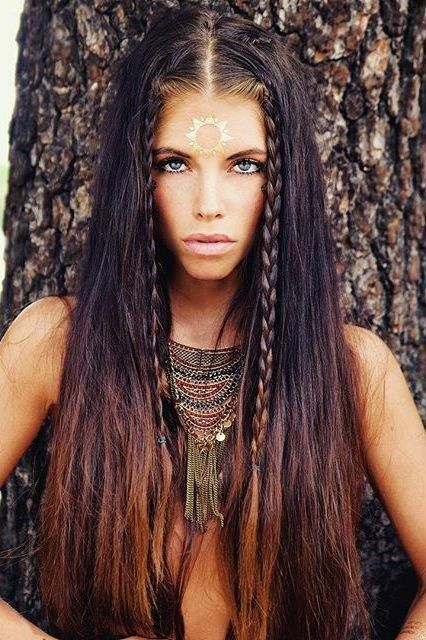 Boho Makeup, Hairstyles Design, Fest Outfits, Estilo Hippy, Hippie Hair, Stil Boho, Estilo Hippie, Bohemian Hairstyles, Pool Hairstyles