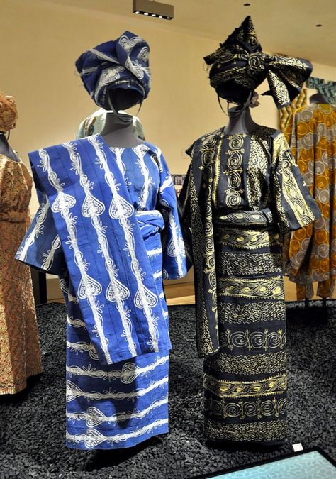 african_lace_vlm_83 Yoruba Clothing, Nigeria Clothes, Nigerian Culture, Nigerian Outfits, Yoruba People, Casual Attire For Women, Native Dress, Native Style, African Men Fashion