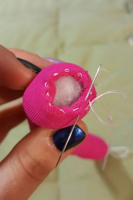 Soft Enough to Sleep on Hair Curlers : 8 Steps (with Pictures) - Instructables Sleep In Curlers, Fix Broken Zipper, Diy Hair Curlers, Really Long Hair, Broken Zipper, Hair Remedies, Fabric Strips, Hair Curlers, Sewing Basics