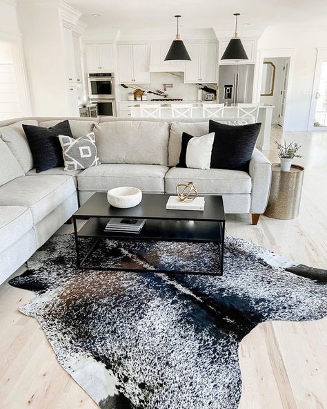 Grey Couch With Cowhide Rug, Nguni Hide Living Rooms, Cow Hide Bedroom Decor, Cow Print Rug Living Room, Cow Hide Rug Living Room, Cow Rug Living Room, Hide Rug Living Room, Cowhide Living Room, Cowhide Rug Living Room