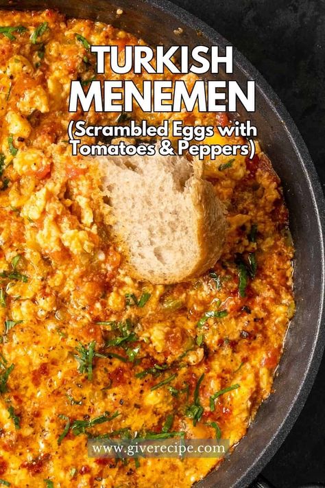 Classic one-pan Turkish egg dish menemen, which is scrambled eggs with tomatoes and green peppers. Turkish Menemen, Scrambled Eggs With Tomatoes, Menemen Recipe, Eggs With Tomatoes, Turkish Eggs, Turkish Sweets, Homemade Noodles, Turkish Food, Green Peppers