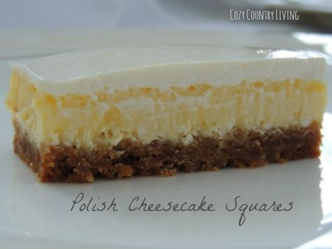 Polish Cheesecake Squares by Cozy Country Living #cheesecake #dessert Lemon Creme Pie, Polish Cheesecake, Baileys Cheesecake, Polish Desserts, Cheesecake Squares, Future Chef, Biscuits Graham, Gingersnap Crust, Cheesecake Bar Recipes