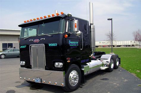 1974 Peterbilt 352 | 350hp. | klintan77 | Flickr Peterbilt Cabover, Cabover Trucks, Coe Trucks, Amazon Book, Old Lorries, Book Promotion, Peterbilt 379, Road Train, Cab Over