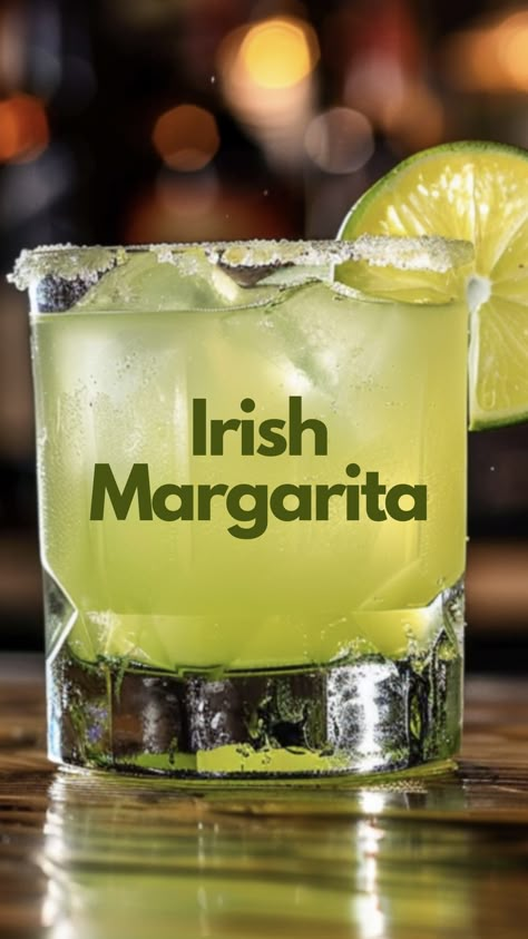 Irish Margarita Irish Margarita, Irish Drinks Cocktails, Manly Cocktails, Tequila Mix, Irish Cocktails, Whiskey Drinks Recipes, Liquor Recipes, Hey Bartender, Cocktail Drinks Alcoholic