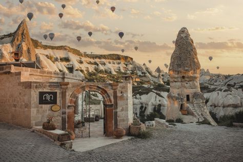 Aza Cave Hotel Cappadocia, Goreme Cappadocia, Cave Hotel, Cave House, Hotel Luxury, Hot Air Balloon Rides, Air Balloon Rides, Best View, Cultural Activities