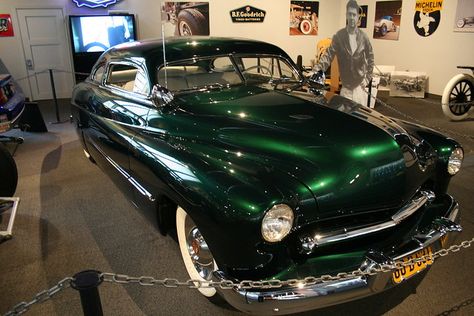 1949 Mercury, Car Paint Colors, Mercury Cars, Chevy Bel Air, Car Colors, Green Paint, Cute Cars, Collector Cars, Car Painting