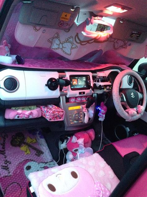 Sanrio Car Accessories, Hello Kitty Car Interior, Kawaii Cars, Hello Kitty Car Accessories, Kawaii Car, Pink Car Accessories, Hello Kitty Car, Hyper Feminine, Girly Car Accessories