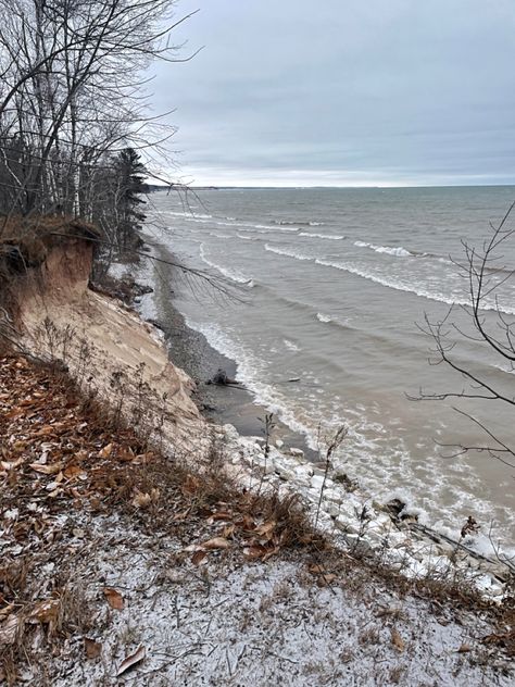 Sheboygan, Wisconsin 📍 Wisconsin Aesthetic, Aesthetic November, Sheboygan Wisconsin, Door County Wisconsin, Winter Getaway, Door County, Lake Michigan, Wisconsin, Michigan