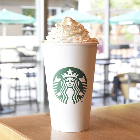 PSA: The Official Release Date of the Starbucks PSL Is Here! | Brit + Co Decaf Starbucks Drinks, Starbucks Strawberry Frappuccino, Coffee Bistro, Frappuccino Flavors, Star Buck, Pumpkin Spice Frappuccino, Starbucks Hot Chocolate, Best Starbucks Drinks, Caffeine Free Drinks