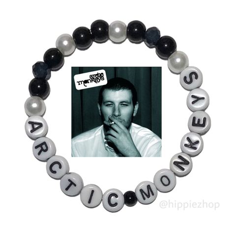 hippiezhop Arctic Monkeys Bracelet Ideas, Eminem Bracelet, Arctic Monkeys Bracelet, Monkey Jewelry, Pulseras Kandi, Kandi Necklace, Music Bracelet, Diy Kandi Bracelets, Diy Beaded Rings