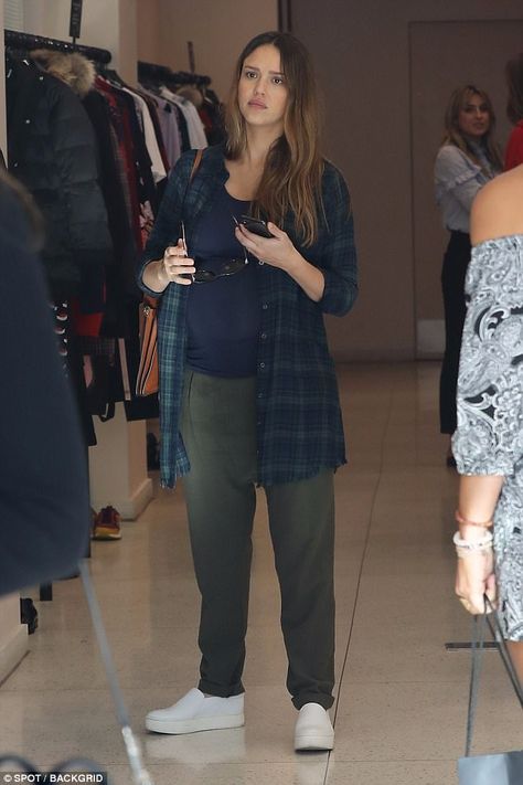 Fantastic flannel: Jessica Alba, 36, looked to be shopping for clothes to accommodate her growing baby bump when she stepped out with a friend in Beverly Hills on Sunday The Killer Inside, Beverly Hills Shopping, Cash Warren, Shopping For Clothes, Third Child, Pregnancy Looks, Maternity Style, Inside Me, Jessica Alba