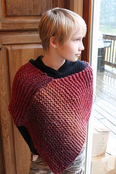 Knitting Patterns Poncho, Knitted Poncho Patterns Free, Easy Poncho Knitting Pattern, Charity Knitting, Poncho Knitting, Knitting Poncho, Poncho Outfit, Hand Knit Poncho, Poncho Patterns