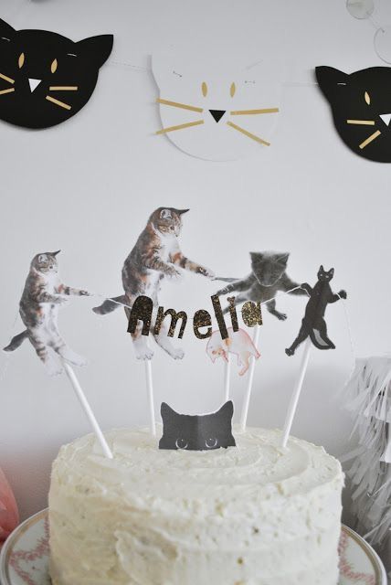 Cake Topper Ideas Kitty Cat Birthday Party, Kitten Birthday Party, Birthday Cake For Cat, Cat Themed Parties, Cat Themed Birthday Party, Kitten Party, Kitten Birthday, Cat Birthday Party, Kitty Party