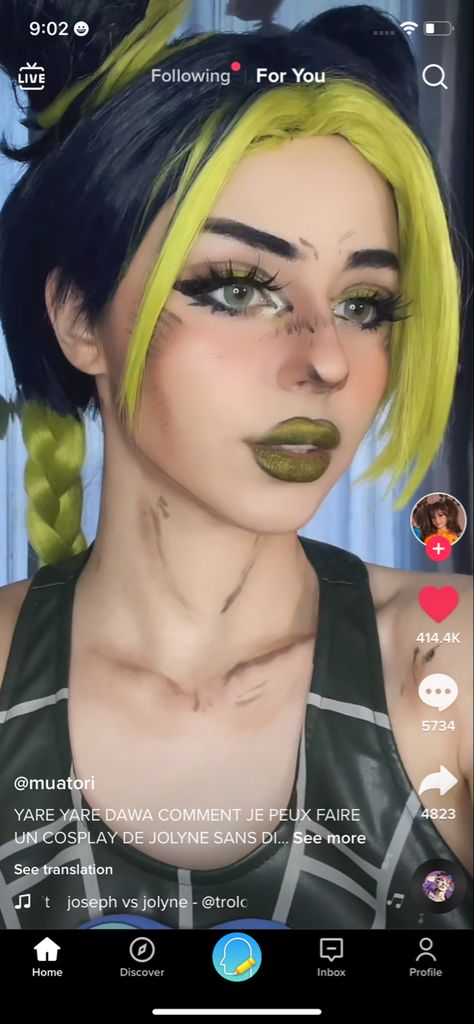 Jojos bizarre adventure cosplay alt green hair pretty jolyne Jojo Hairstyles Anime, Green Hair Cosplay Characters, Jjba Cosplay Makeup, Jjba Makeup Tutorial, Joylene Cujoh Cosplay, Female Jojo Cosplay, Jolene Cosplay, Jolyne Cujoh Cosplay, Jojo's Bizarre Adventure Makeup