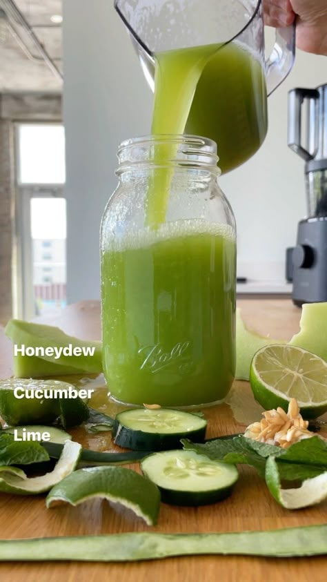 Honey Dew Juice Recipes, Honeydew Juicing Recipes, Honeydew Juice Recipe, Honeydew Juice, Juicing Business, Cucumber Juice Recipe, Refreshing Juice, Healthy Juicer Recipes, Healthy Juice Drinks