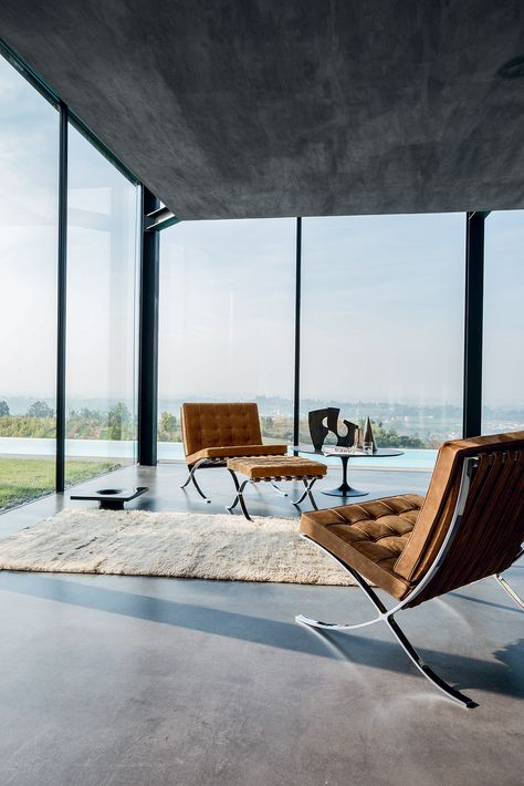 Get the look: Bauhaus interiors – 24 Bauhaus-inspired designs Bauhaus Interior, Bauhaus Style, Bauhaus Design, Architecture Design Concept, Barcelona Chair, Modern Interior Design, Minimalist Home, Interior Design Living Room, Home Decor Styles