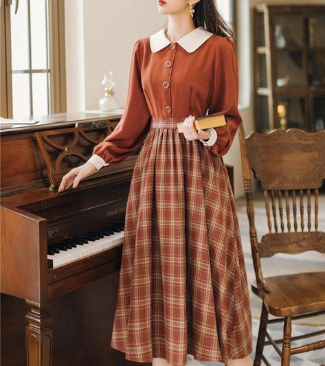 8c01a75941549a705cf7275e41b21f0ddesc49053378ri 40s Academia, Vintage Formal Outfit, 40s Inspired Outfits, Elegant Vintage Outfits, Old Style Dresses, 40s Womens Fashion, Old French Fashion, Cheap Vintage Clothes, Vintage Clothing Styles