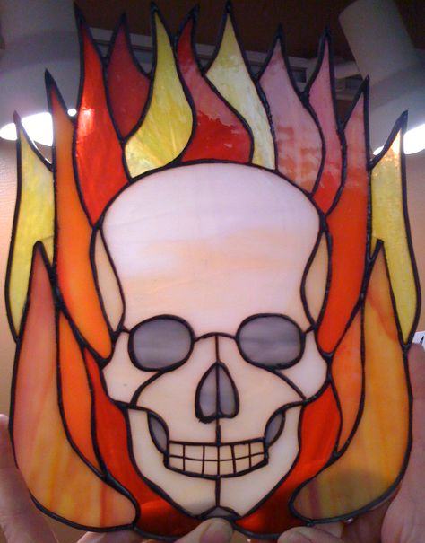 Ghost Rider or flaming skull Stained Glass Skull, Stained Glass Tattoo, Fire Skull, Mosaic Stained, Craft Things, Stained Glass Birds, Glass Creations, Ribbon Skirts, Stained Glass Ornaments