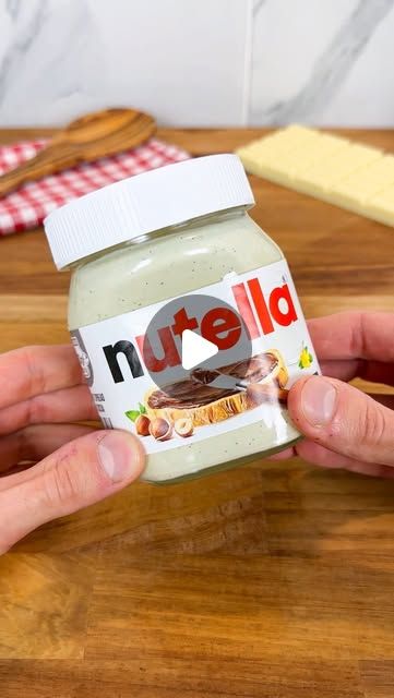 Angelo Coassin on Instagram: "WHITE NUTELLA 😍
Written recipe and measurements are on the link on my profile 🥰❤️

Did you know that you can make a super easy WHITE NUTELLA with only 3 ingredients? You can use it as a spread or to decorate your cakes and desserts and it’s MAMMA MIA 😋

For some extra flavour, try adding some vanilla and a pinch of salt too! 

Who is going to try it soon? 🤤

#nutella #chocolate #dessert #easyrecipes #food #foodie" White Nutella, Nutella Pancakes, Cakes And Desserts, Instagram White, Chocolate Dessert, Pinch Of Salt, 3 Ingredients, My Profile, Nutella