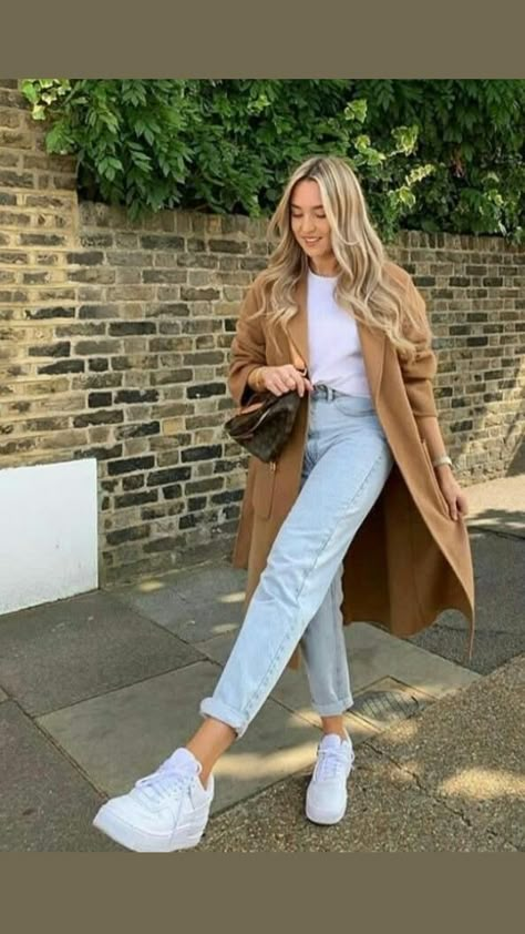 ليلو وستيتش, Jean Outfit, Work Fits, London Outfit, Casual Day Outfits, Closet Goals, Causual Outfits, Mode Inspo, Looks Chic