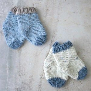 Baby Socks Knitting, Baby Socks Free Knitting Pattern, Knitted Baby Socks, Baby Socks Knitting Pattern, Baby Socks Pattern, Knitting Easy, Socks Knitting Pattern, Baby Socks Knit, Knitted Stuff