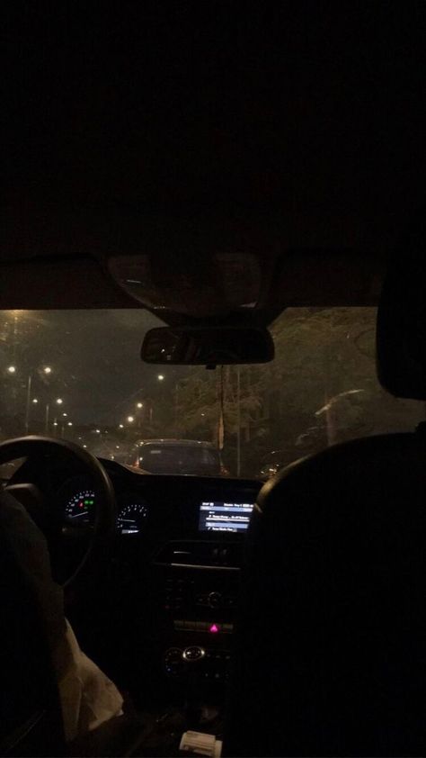 Night Aesthetic In Car, Riding In Car Aesthetic, Nighttime Car Rides Aesthetic, Late Car Rides Aesthetic, Midnight Car Rides Aesthetic, Night Car Ride Snap, Late Night Rides Aesthetic, Night Ride With Friends, Car Ride Date