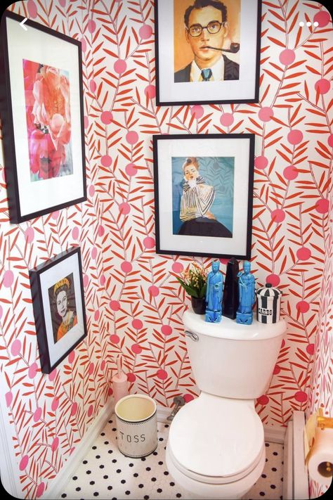 Colorful Powder Room, Colorful Bathrooms, Poppy Wallpaper, Small Toilet Room, Bathroom Decor Colors, Powder Room Ideas, Powder Room Design, Small Toilet, Downstairs Loo