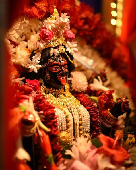 Kali Thakur Photo, Maa Tara Hd Wallpaper, Ma Kali Hd Wallpaper, Boro Maa, Kali Amman, Maa Ambe, Kali Picture, Kali Mantra, Kali Images