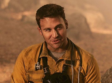 station 118 Eddie Diaz, Ryan Guzman, Bad Memories, I Cant Even, Cool Cartoons, Lone Star, Series Movies, Book Series, Firefighter