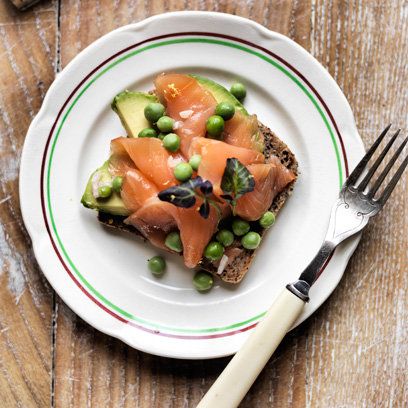 Smoked salmon on rye recipe. For the full recipe, click the picture or visit RedOnline.co.uk Burns Night Recipes, Best Avocado Recipes, Burns Supper, Summer Sandwiches, Night Recipes, Scottish Recipes, Burns Night, Pea Recipes, Gourmet Cooking