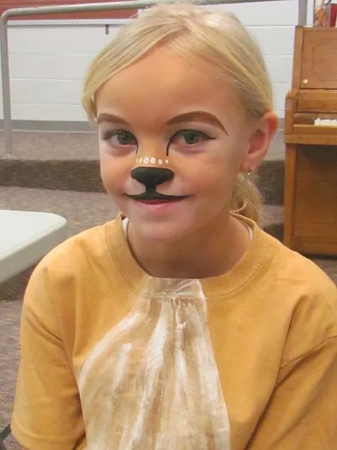 Nala Makeup Lion King, Nala Face Paint, Simba Makeup Lion King, Simba Face Paint, Lion Makeup Kids, Timon Makeup, Rafiki Makeup, Lion King Face Paint, Lion Face Paint Easy