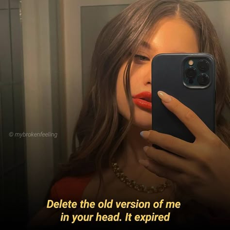 Mirror Selfie Aesthetic Qoutes, Savage Mirror Selfie Captions, Evil Captions, Mirror Pic Captions Instagram, Mirror Pic Quotes, Mirror Selfie Aesthetic Caption, Girly Quotes Sassy, Mirror Selfie Quotes, Mirror Selfie Captions