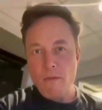 Elon Musk Selfie, Tesla Card, Elon Musk Tesla, Live Picture, New Photo Download, Elon Musk, Tesla, Eye Makeup, Money