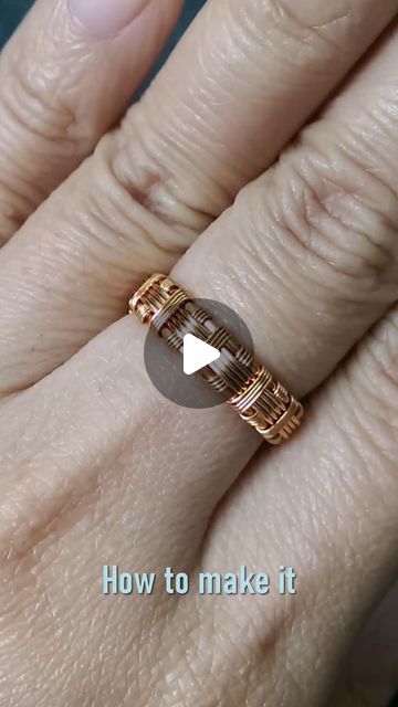 Mens Wire Rings, Diy Rings For Men, Copper Wire Jewelry Diy, Wire Rings Ideas, Diy Mens Jewelry, Handmade Rings Tutorial, Wire Wrapped Jewelry Rings, Handmade Rings Wire, Hammered Wire Jewelry